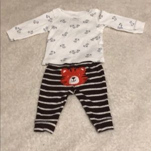 Carter’s newborn set